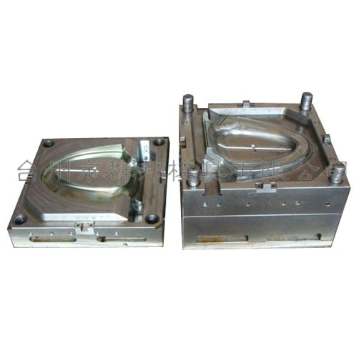 Lavatory cover mould-02